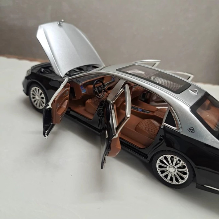 اسباب بازی ماشین فلزی مرسدس بنز اس 600 میباخ دودزا ماکت ماشین فلزی Mercedes Benz S600 MAYBACH نقره ای مشکی