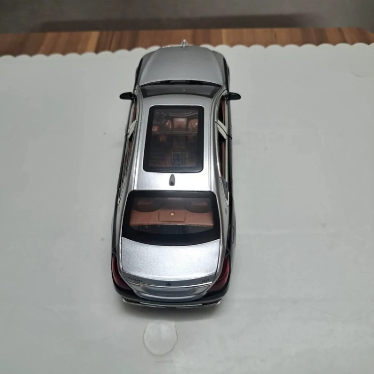 اسباب بازی ماشین فلزی مرسدس بنز اس 600 میباخ دودزا ماکت ماشین فلزی Mercedes Benz S600 MAYBACH نقره ای مشکی