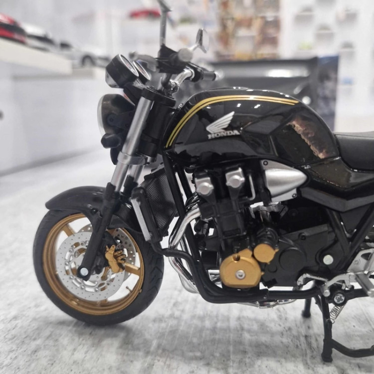 ماکت فلزی موتور HONDA CB1300SF اسباب بازی موتور هوندا سی بی 1300 شال طلایی