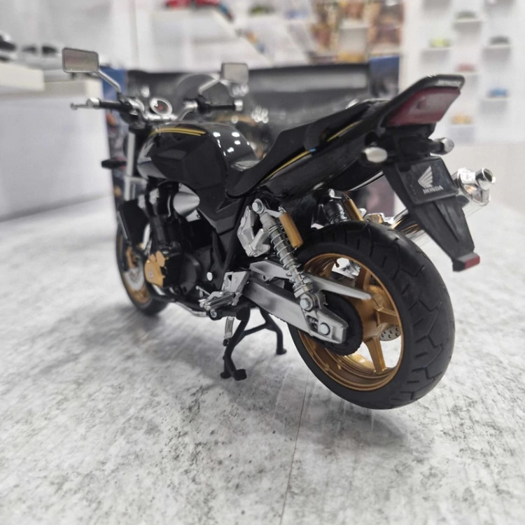 ماکت فلزی موتور HONDA CB1300SF اسباب بازی موتور هوندا سی بی 1300 شال طلایی