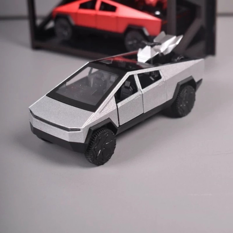 اسباب بازی ماشین فلزی تسلا سایبر تراک به همراه موتور ماکت ماشین فلزی Tesla cybertruck