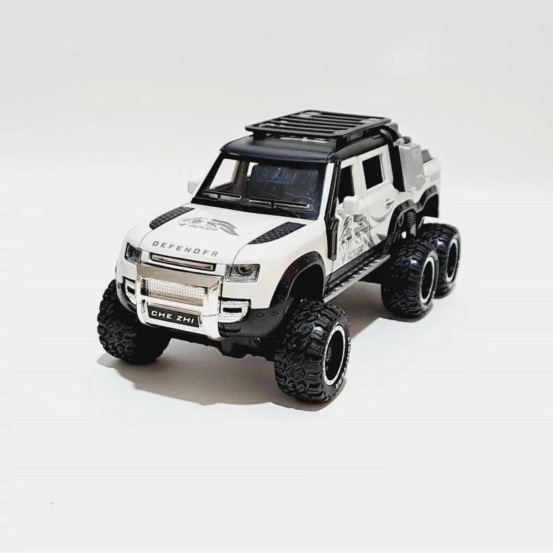 اسباب بازی ماشین فلزی رنجروور دیفندر 6 چرخ Range rover DEFENDER of road رنگ سفید ماکت فلزی