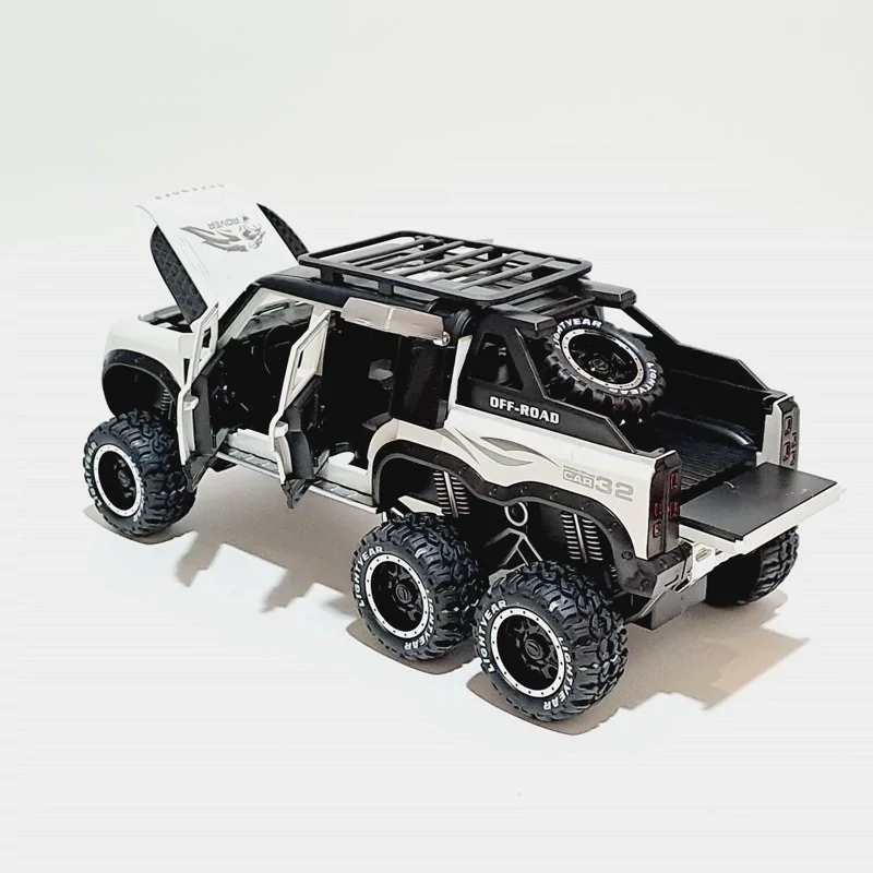 اسباب بازی ماشین فلزی رنجروور دیفندر 6 چرخ Range rover DEFENDER of road رنگ سفید ماکت فلزی