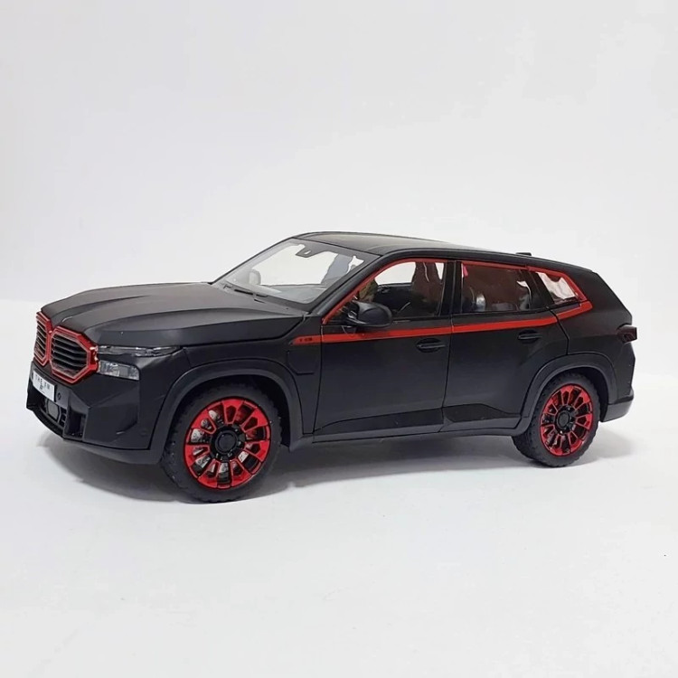 اسباب بازی ماشین فلزی بی ام و ایکس ام BMW XM دودزا ماکت فلزی مشکی کربن