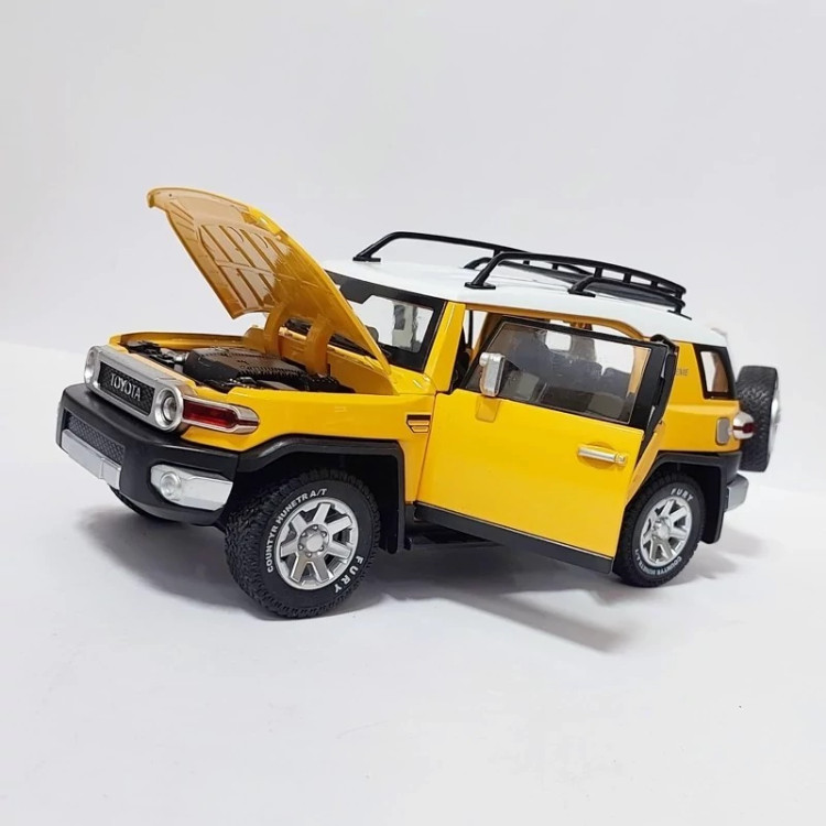 اسباب بازی ماشین فلزی اف جی کروزر FJ Cruiser ماکت فلزی زرد
