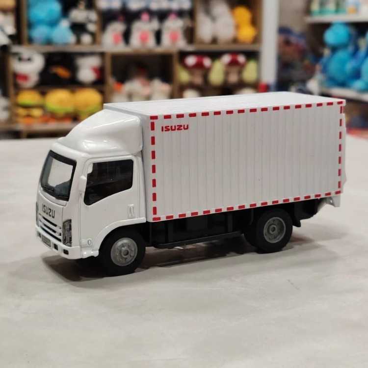 اسباب بازی ماشین فلزی ایسوزو ISUZU ماکت فلزی کامیون فلزی