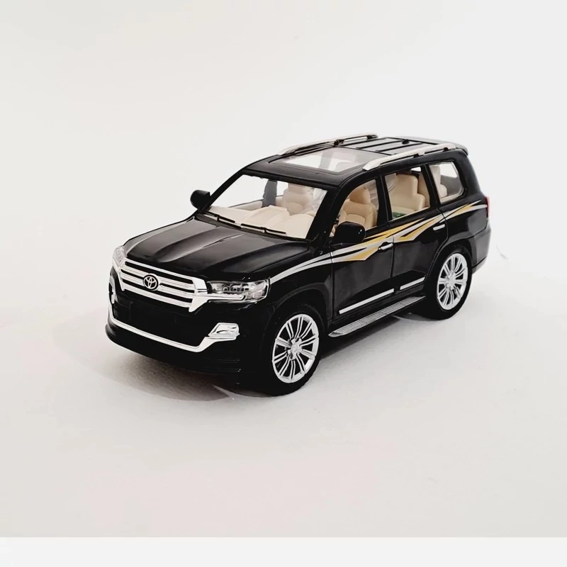 اسباب بازی ماشین فلزی تویوتا لندکروز دودزا مدل toyota land cruiser رنگ مشکی