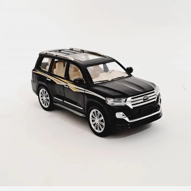 اسباب بازی ماشین فلزی تویوتا لندکروز دودزا مدل toyota land cruiser رنگ مشکی