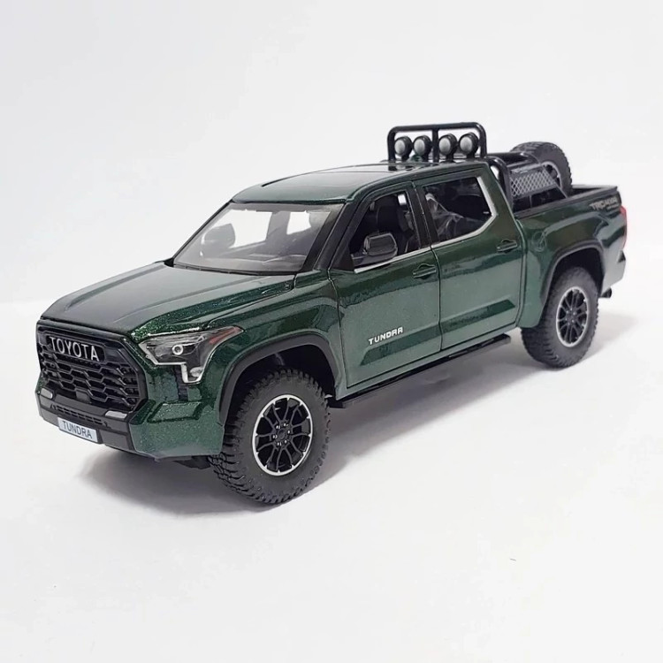 اسباب بازی ماشین فلزی تویوتا وانت تاندرا ماکت ماشین فلزی Toyota Tundra سبز