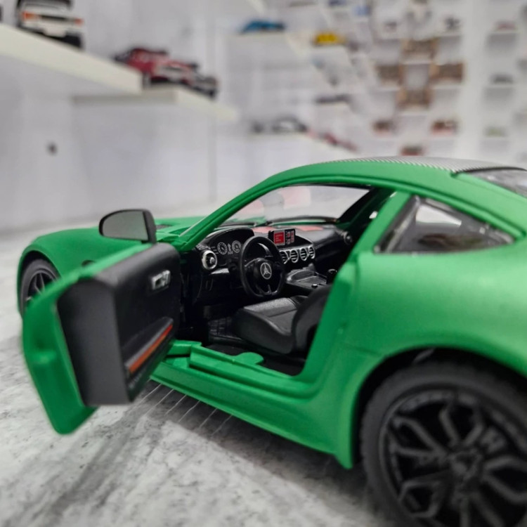 اسباب بازی ماشین فلزی مرسدس بنز ای ام جی دودزا ماکت فلزی Mercedes Benz AMG سبز