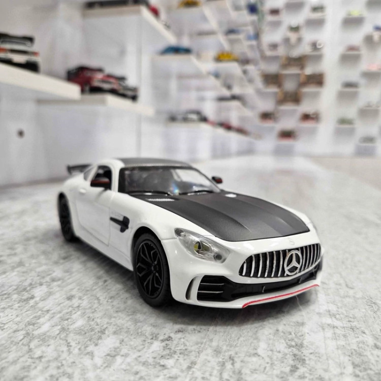 اسباب بازی ماشین فلزی مرسدس بنز ای ام جی دودزا ماکت فلزی Mercedes Benz AMG سفید