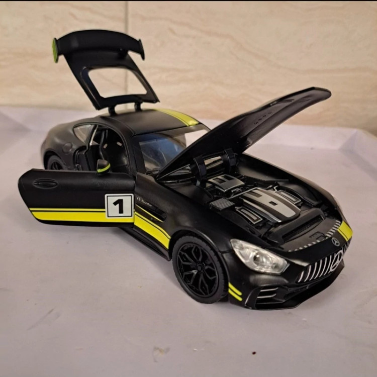 اسباب بازی ماشین فلزی مرسدس بنز ای ام جی دودزا ماکت فلزی Mercedes Benz AMG مشکی