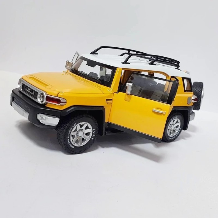 اسباب بازی ماشین فلزی اف جی کروزر FJ Cruiser ماکت فلزی