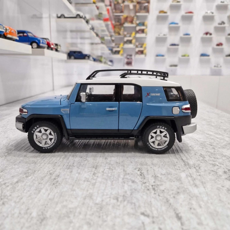 اسباب بازی ماشین فلزی اف جی کروزر FJ Cruiser ماکت فلزی آبی