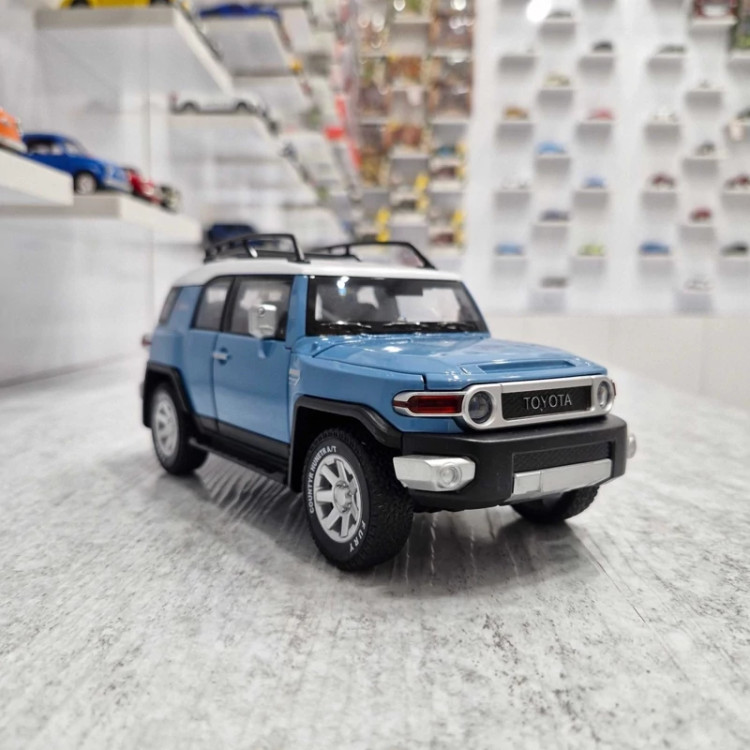 اسباب بازی ماشین فلزی اف جی کروزر FJ Cruiser ماکت فلزی آبی