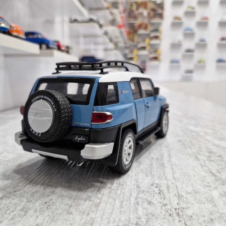 اسباب بازی ماشین فلزی اف جی کروزر FJ Cruiser ماکت فلزی آبی