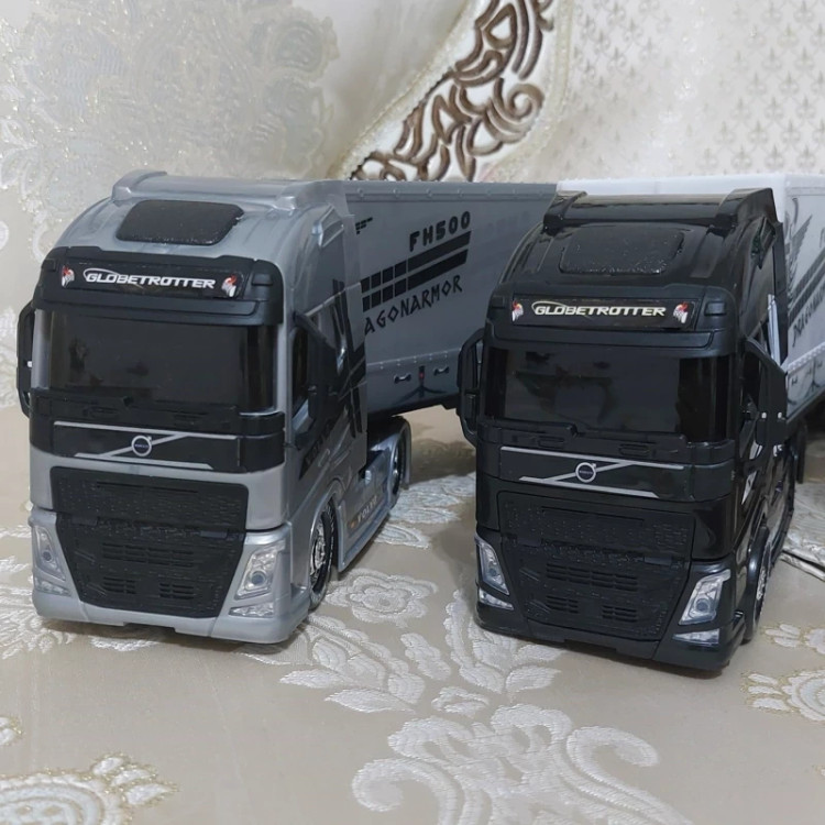 اسباب بازی کامیون ولوو FH500 (تریلی کانتینر) بزرگ مای توی