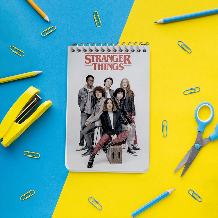 دفتر یادداشت 50 برگ خندالو طرح استرنجر تینگز (Stranger Things) کد F10169