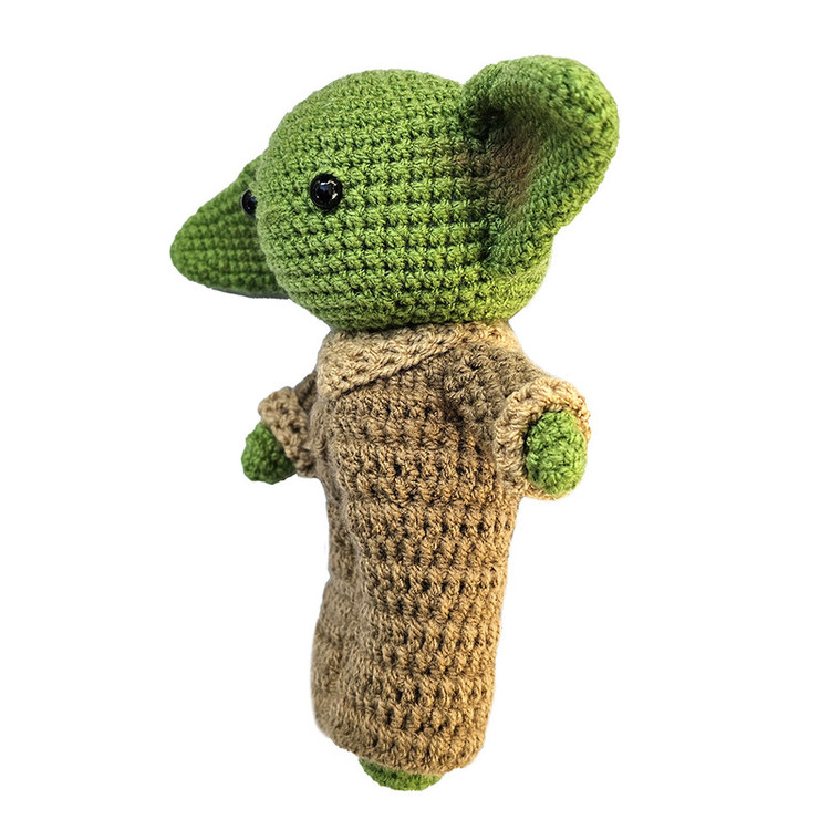 عروسک بافتنی خندالو مدل بیبی یودا (Baby Yoda)