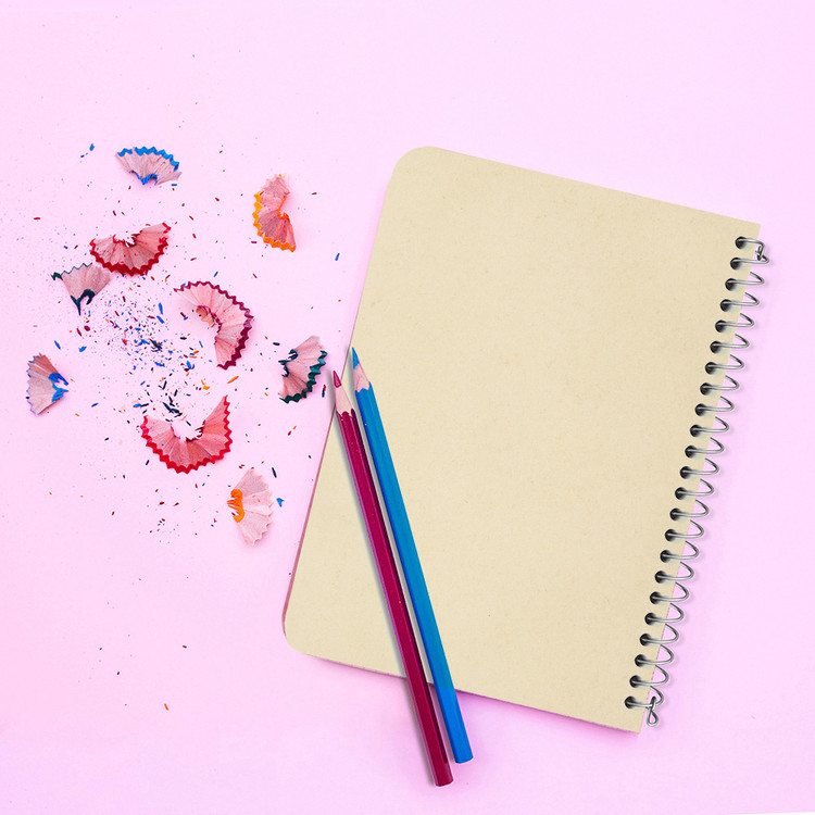 دفتر طراحی 50 برگ خندالو طرح عروسک لابوبو (Labubu) کد N9613