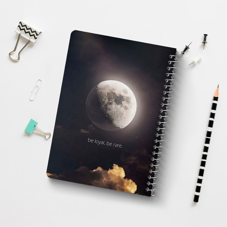 دفتر طراحی 50 برگ خندالو طرح ماه (Moon) کد 38053