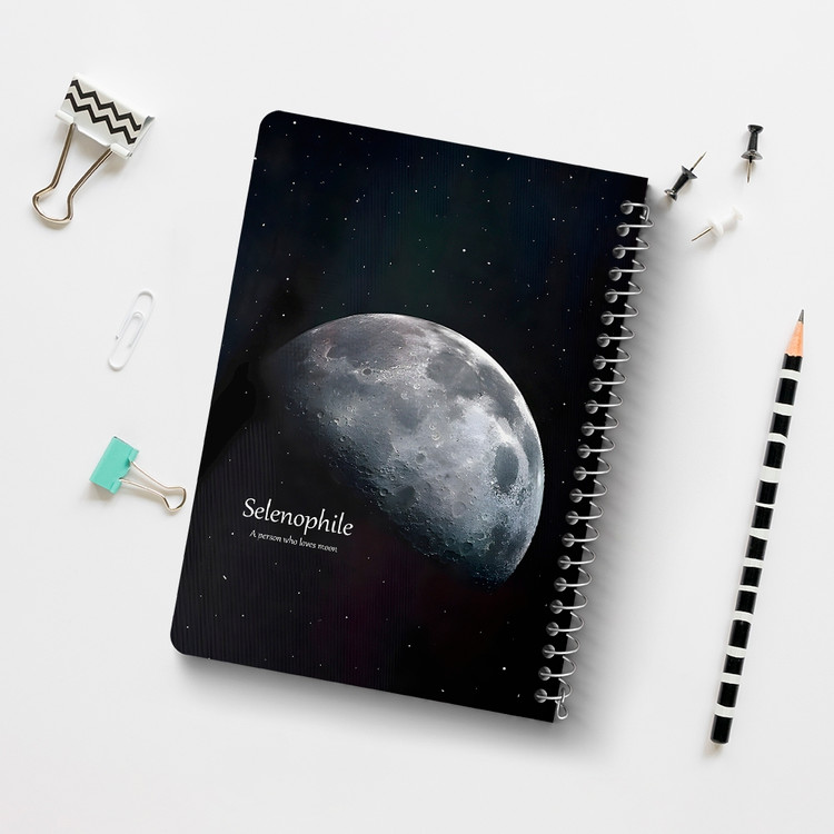 دفتر شطرنجی 50 برگ خندالو طرح ماه (Moon) کد 38085