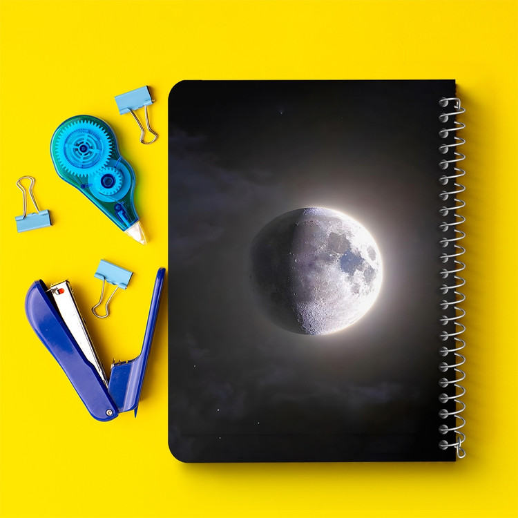 دفتر شطرنجی 50 برگ خندالو طرح ماه (Moon) کد 38068