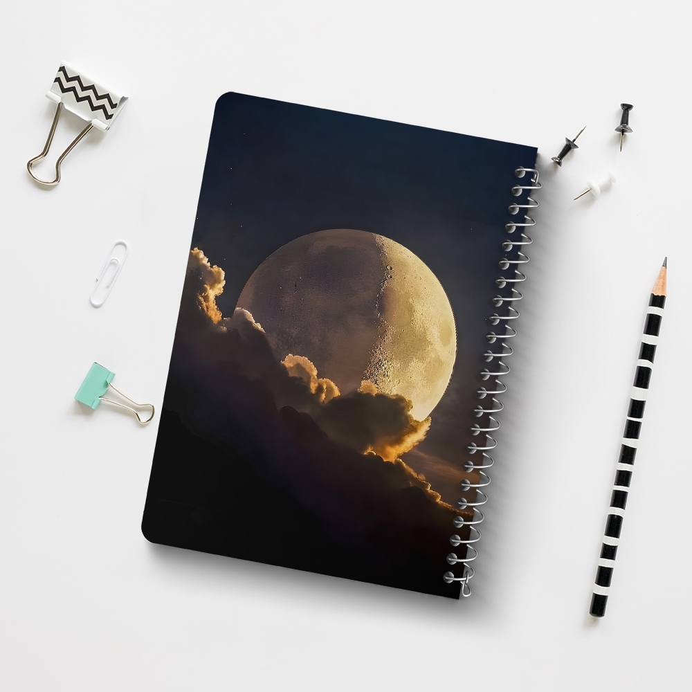 دفتر شطرنجی 50 برگ خندالو طرح ماه (Moon) کد 38056