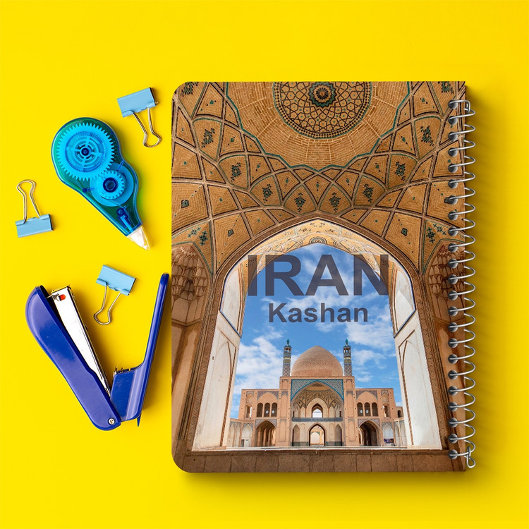 دفتر شطرنجی 50 برگ خندالو طرح مسجد آقابزرگ کاشان کد 37401