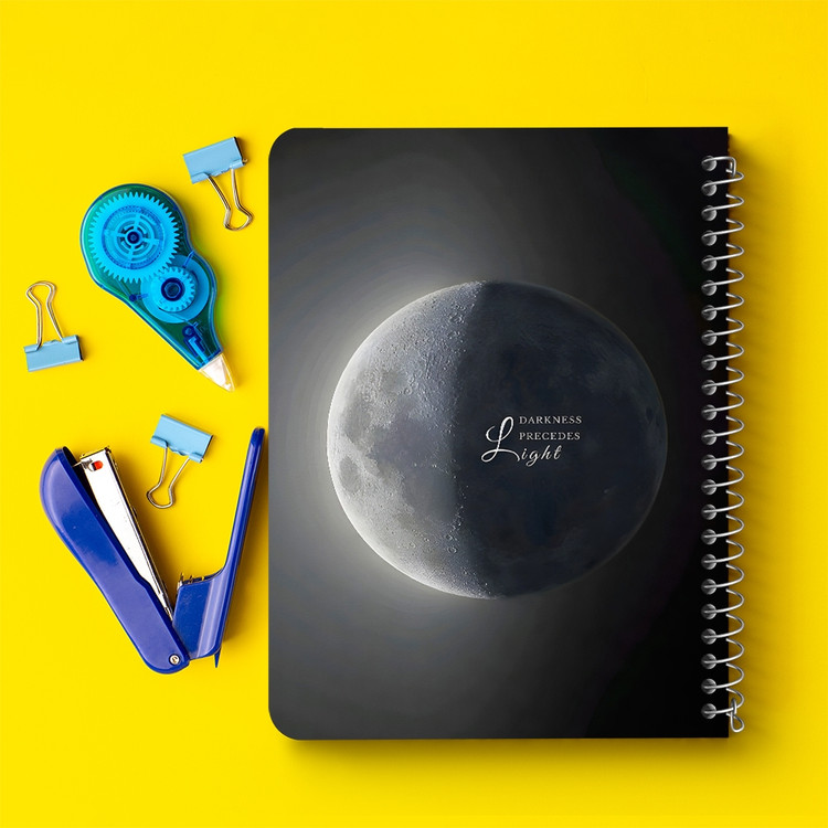 دفتر نقاشی 50 برگ خندالو طرح ماه (Moon) کد 38086