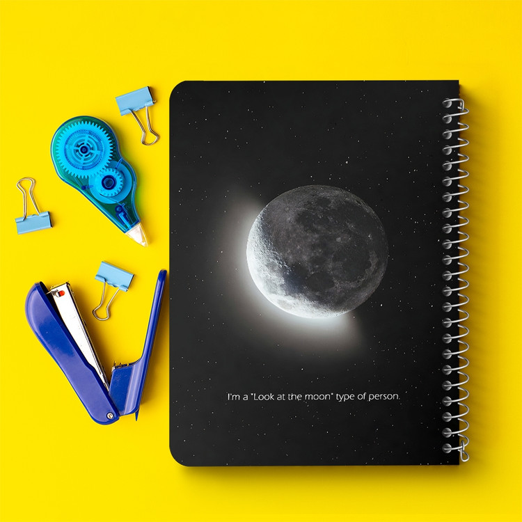 دفتر نقاشی 50 برگ خندالو طرح ماه (Moon) کد 38081