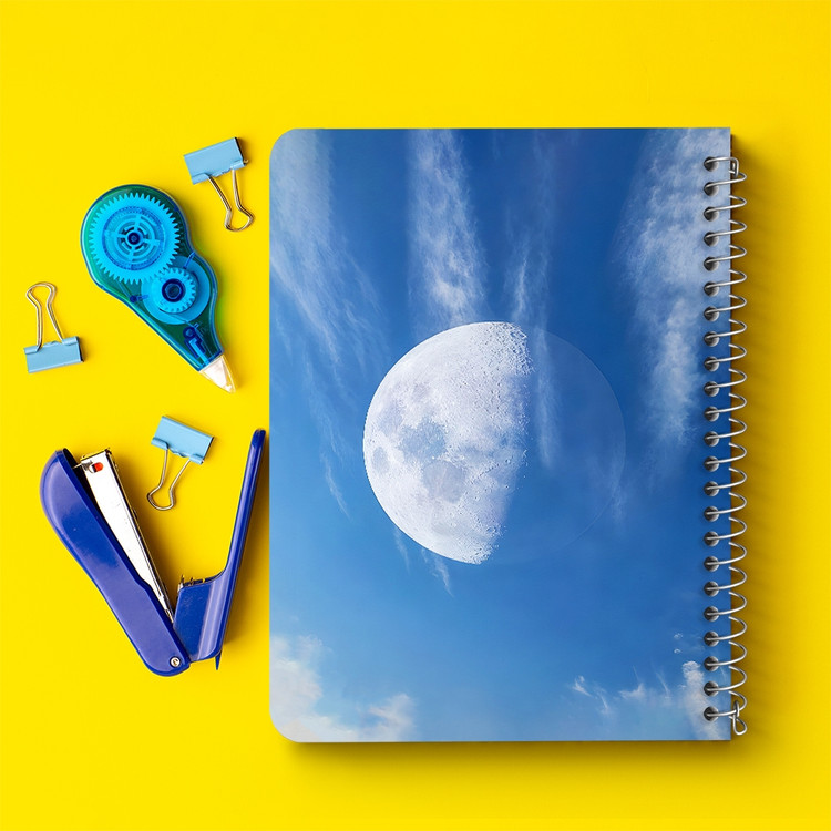 دفتر نقاشی 50 برگ خندالو طرح ماه (Moon) کد 38079