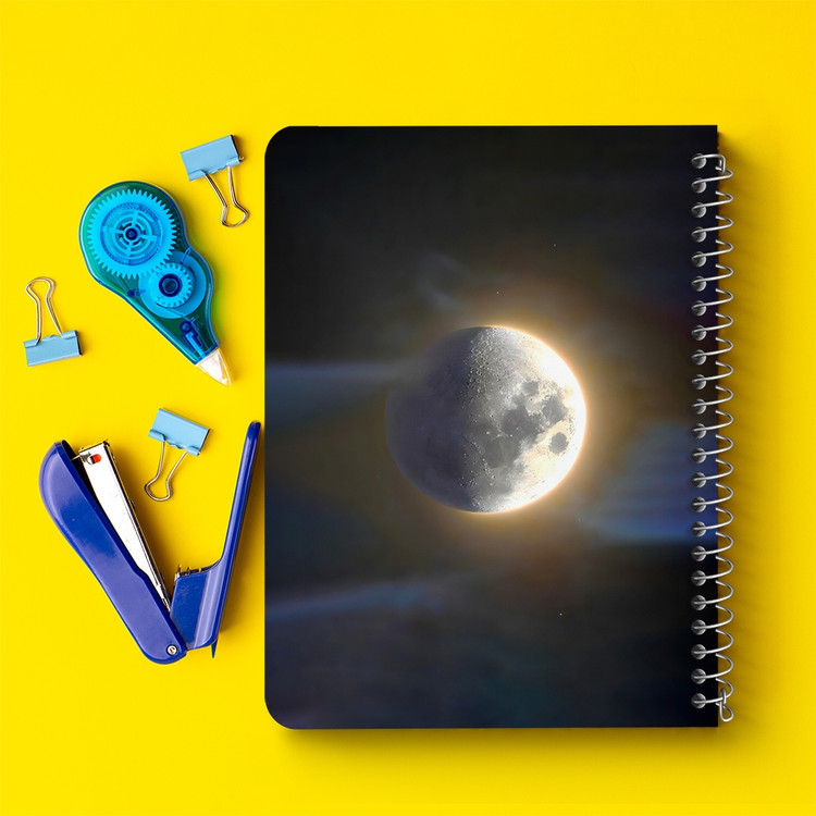 دفتر نقاشی 50 برگ خندالو طرح ماه (Moon) کد 38077