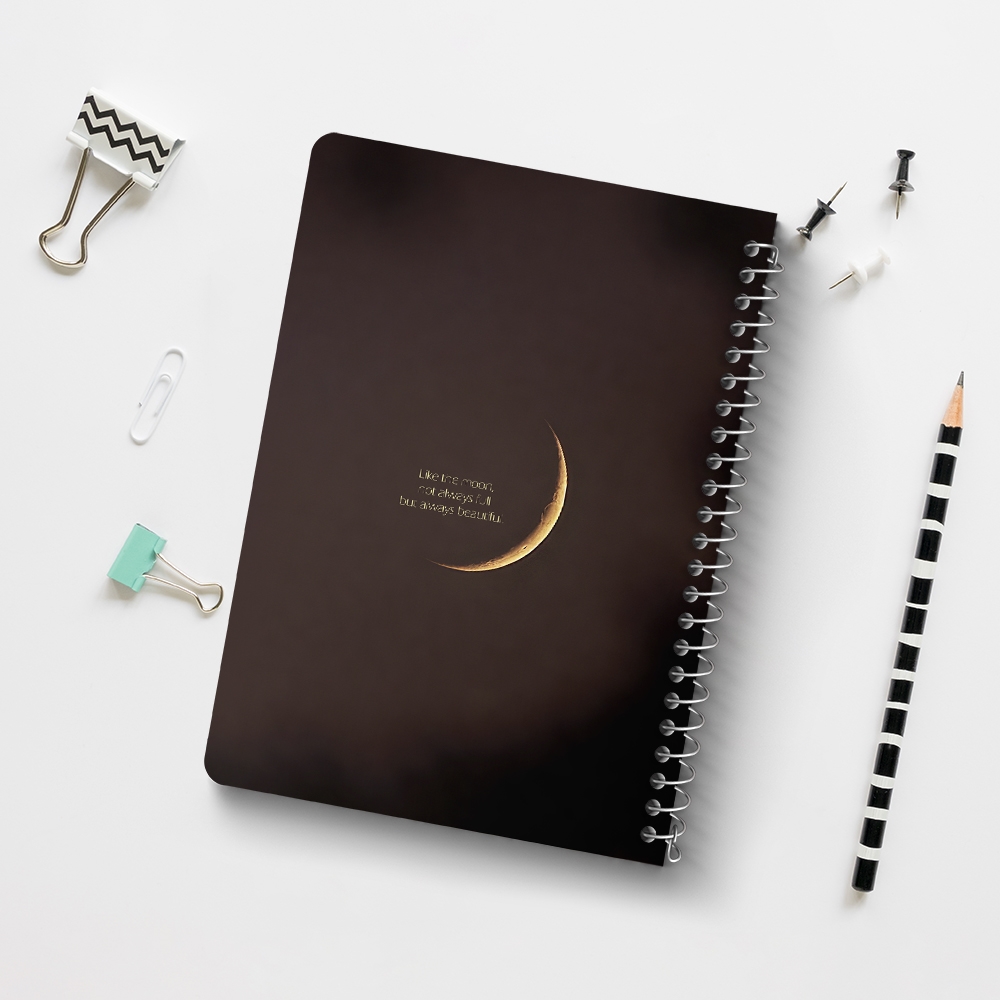 دفتر نقاشی 50 برگ خندالو طرح ماه (Moon) کد 38066