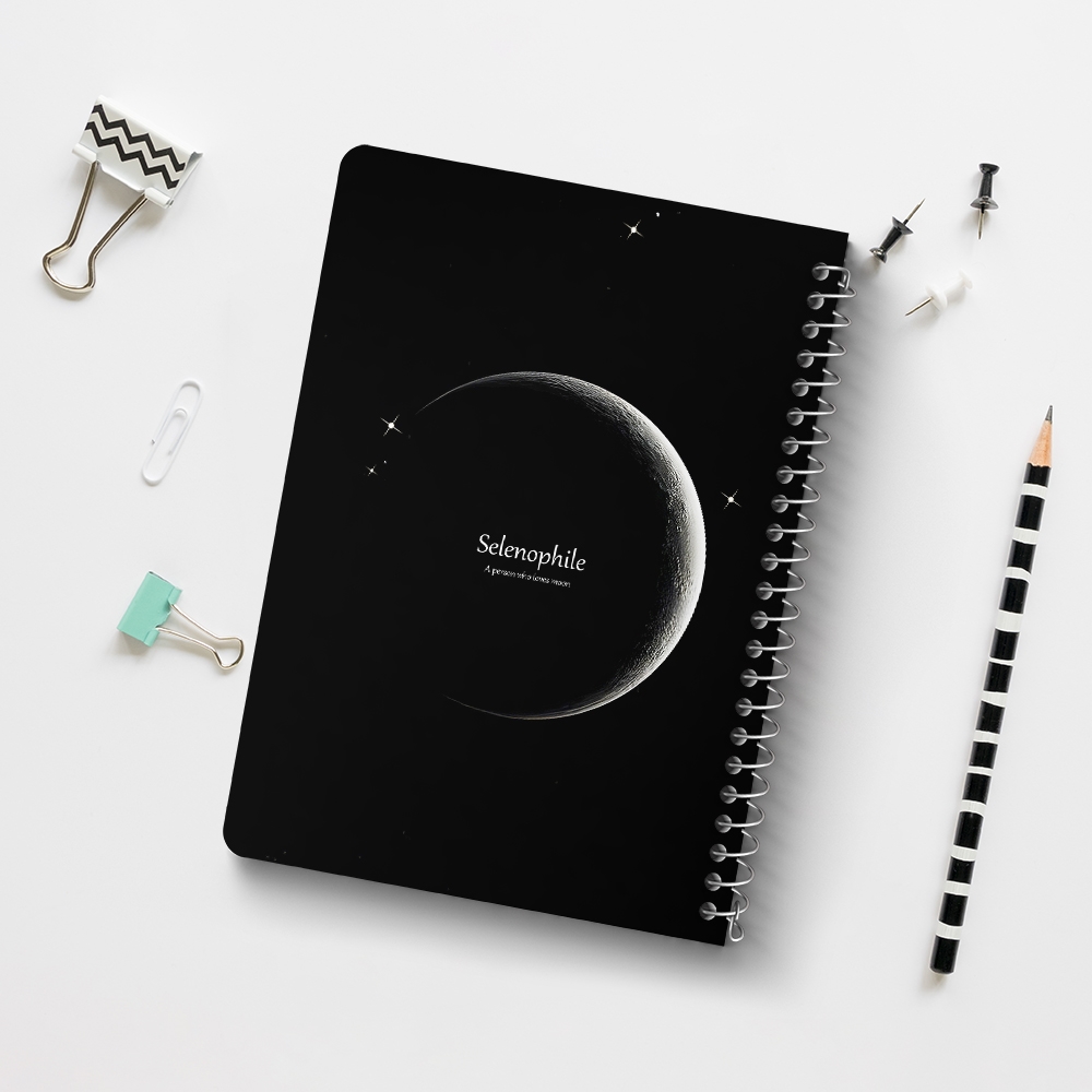 دفتر نقاشی 50 برگ خندالو طرح ماه (Moon) کد 38062