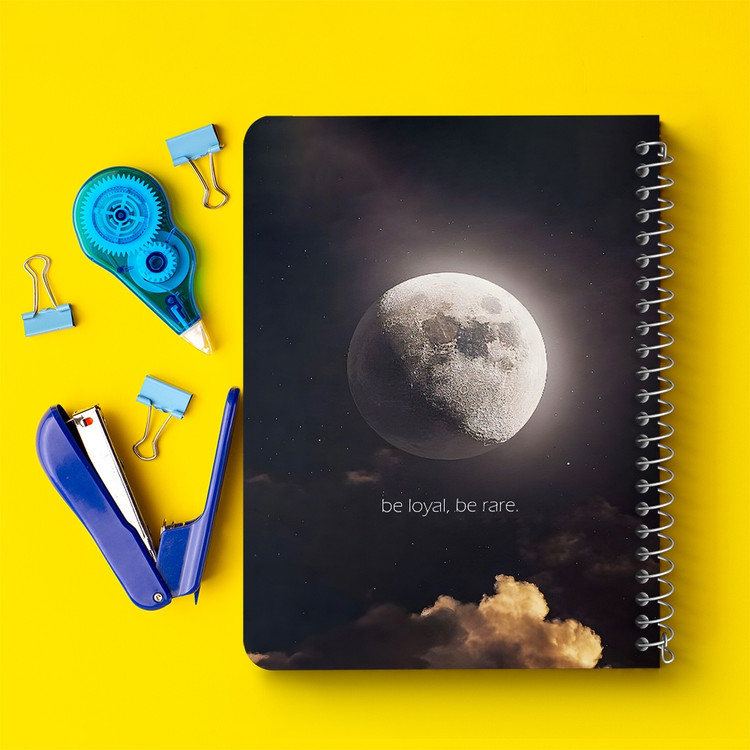دفتر نقاشی 50 برگ خندالو طرح ماه (Moon) کد 38053