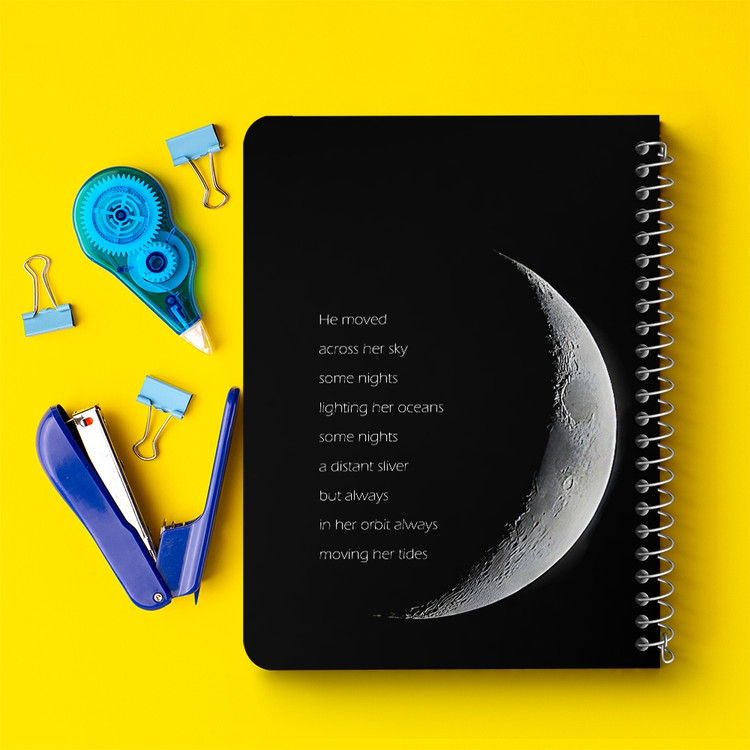 دفتر نقاشی 50 برگ خندالو طرح ماه (Moon) کد 38046
