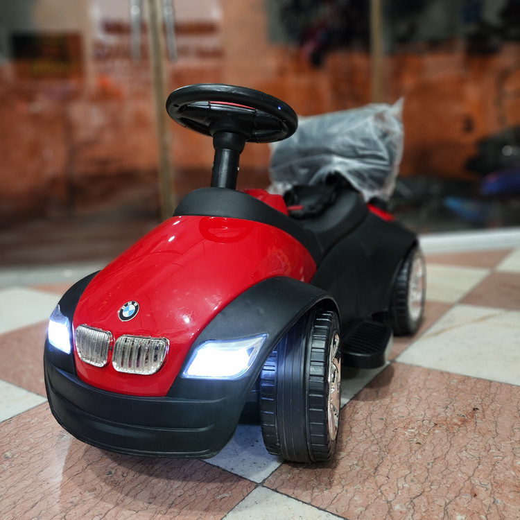 ماشین شارژی کودک مدلBMW همراه شارژر و باطری