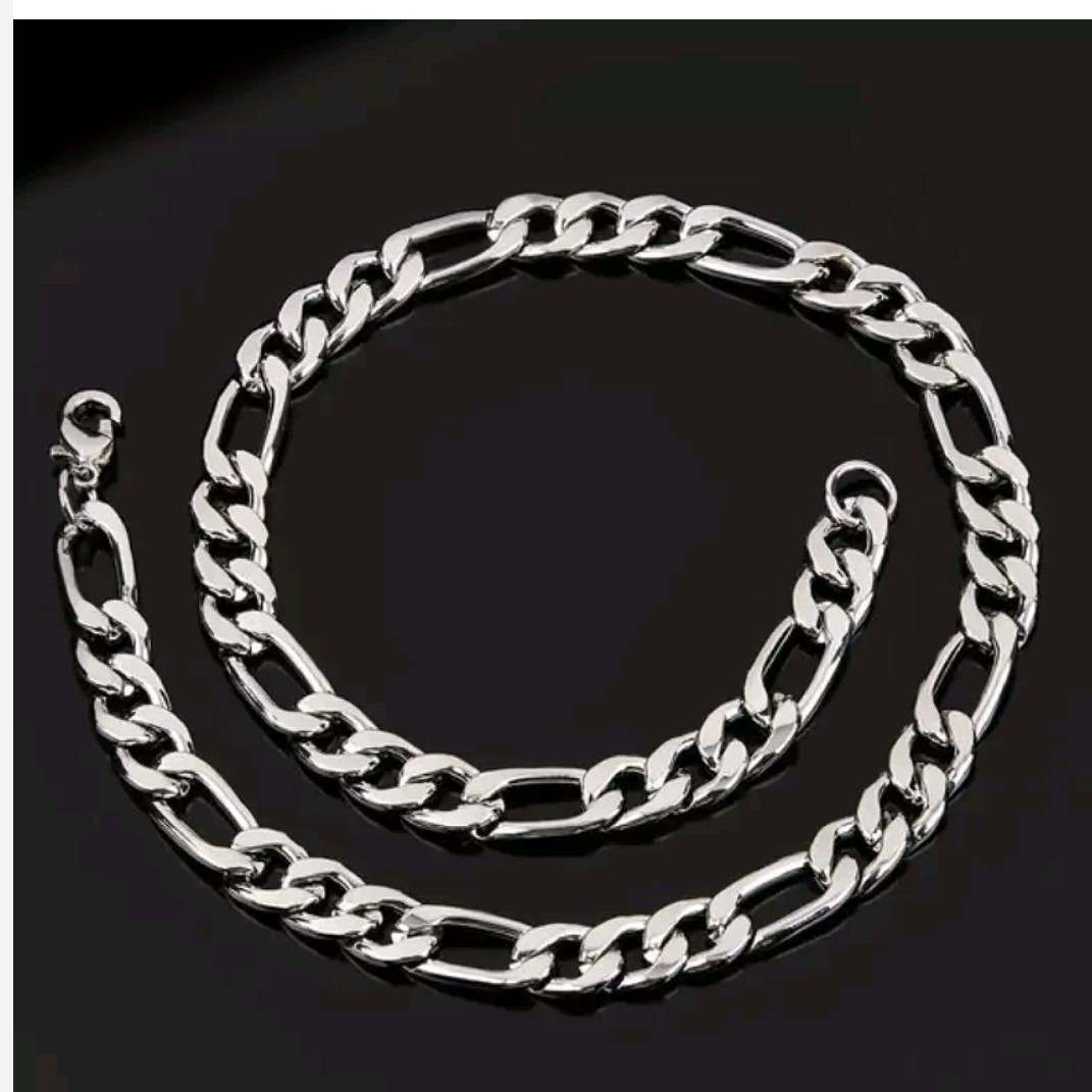 دستبند مشابه نقره طرح فیگارو رنگ ثابت همه فکر میکنن نقره هست