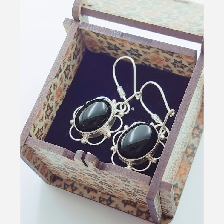 گوشواره دست ساز نقره اصل عیار 925 عقیق مشکی