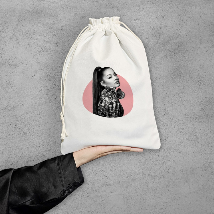 نظم دهنده خندالو مدل آریانا گرانده Ariana Grande کد 1567-M