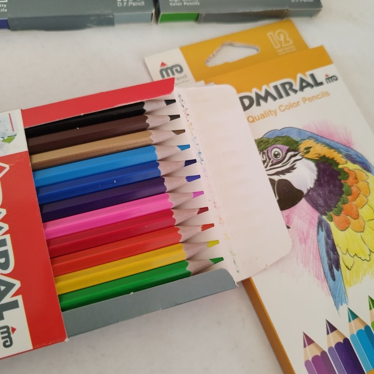 مدادرنگی 12 و 6 رنگ مقوایی ادمیرال(مناسب برای جوایز مدرسه)