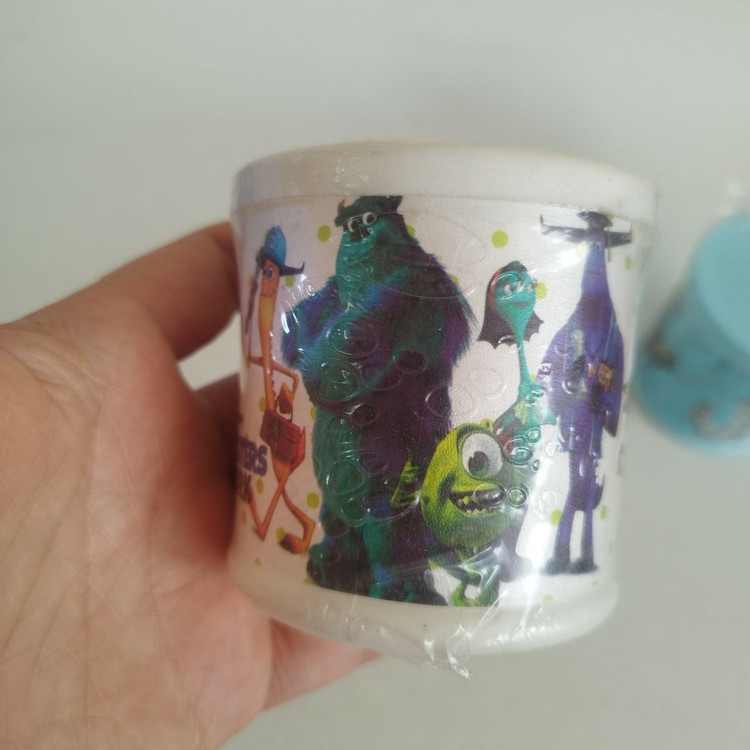 لیوان فانتزی درب دار درجه یک(مناسب برای جوایز)