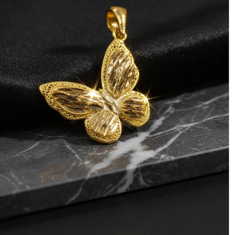 آویز گردنبند طلا 18 عیار کم اجرت زنانه طلای علیمحمدی طرح پروانه کد YTR901