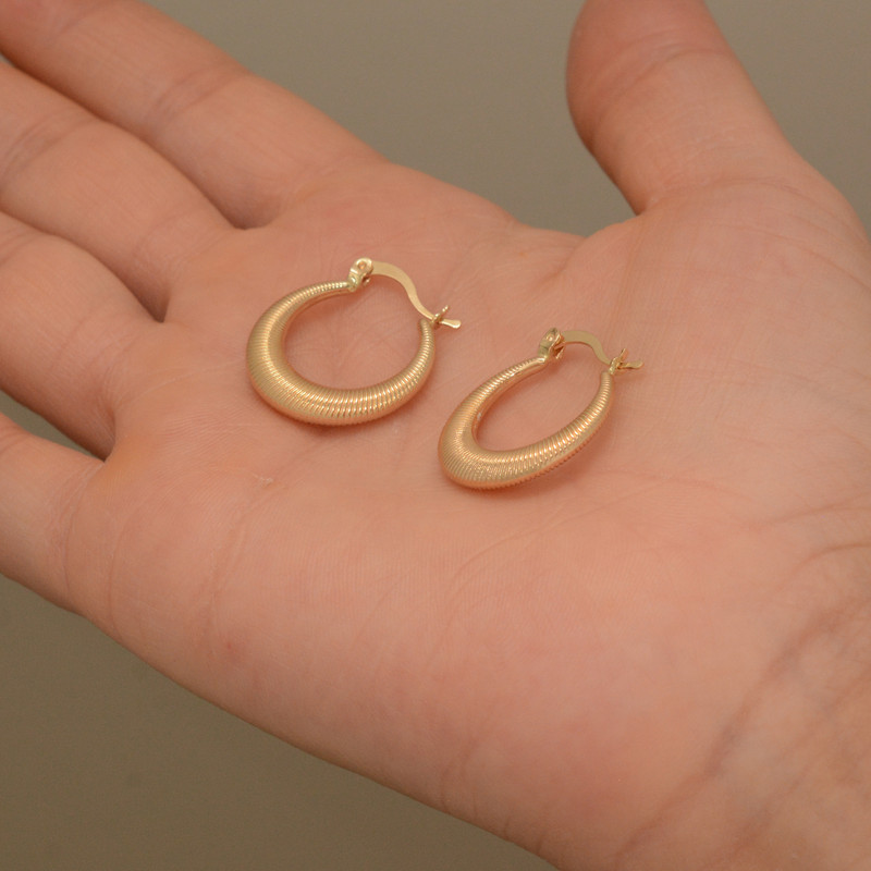 گوشواره کلیپسی طلا 18 عیار زنانه طلای مستجابی مدل صدف کد T873