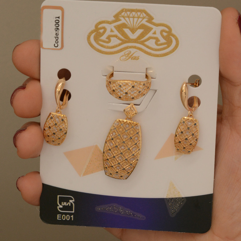 نیم ست طلا 18 عیار زنانه طلای مستجابی مدل قاصدک آوا کد 963845