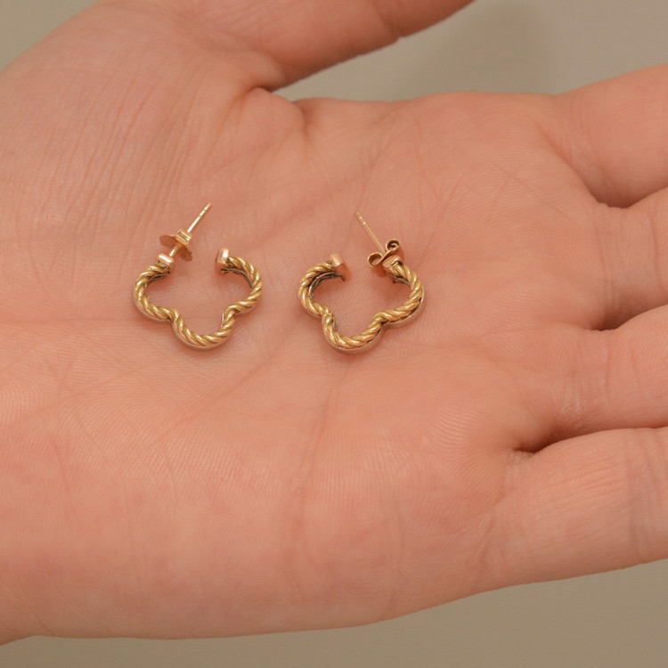گوشواره میخی طلا 18 عیار زنانه طلای مستجابی مدل گل کد 5412