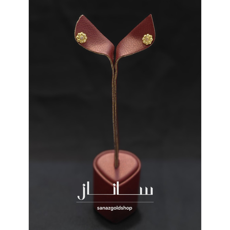 گوشواره میخی طرح گل 18عیار ارسال رایگان گالری طلای ساناز