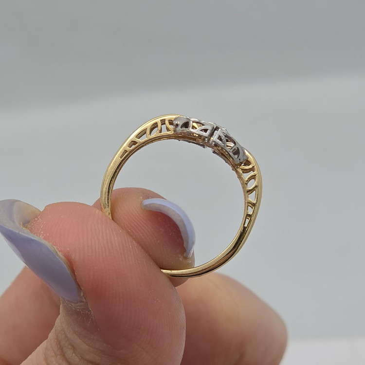 انگشتر طلا کم اجرت 18 عیار زنانه طلا و شمش برلیان مدل گره سایز 55