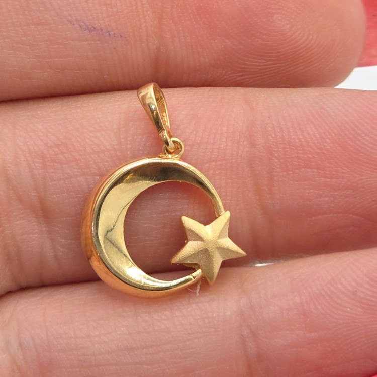 آویز گردنبند طلا کم اجرت 18 عیار زنانه طلا و شمش برلیان مدل ماه و ستاره